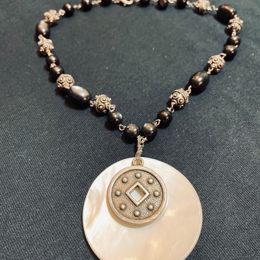 Pearl she'll necklace NWOT - Picture 6 of 6